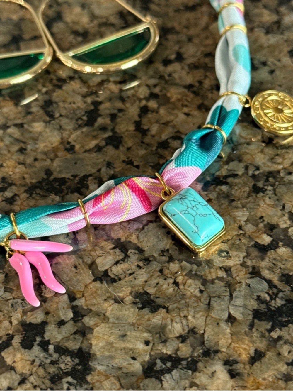 Capsule Collection - Accessory Wardrobe - Styled Bundle - Picture 4 of 15